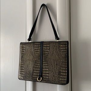 Gorgeous Genny Italian leather bag